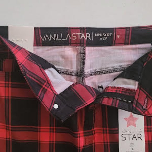 NWT Vanilla Star plaid mini skirt - juniors sz 9 - Picture 2 of 7